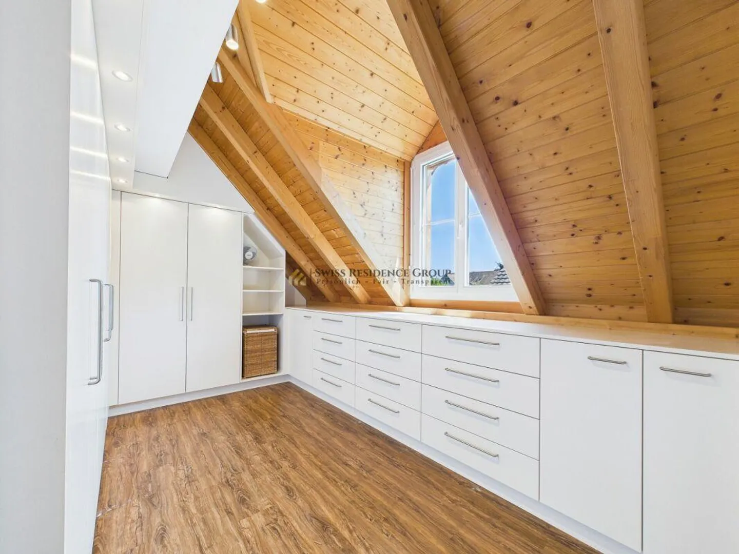Charmantes Einfamilienhaus mit Garten - Foto 10 von 14