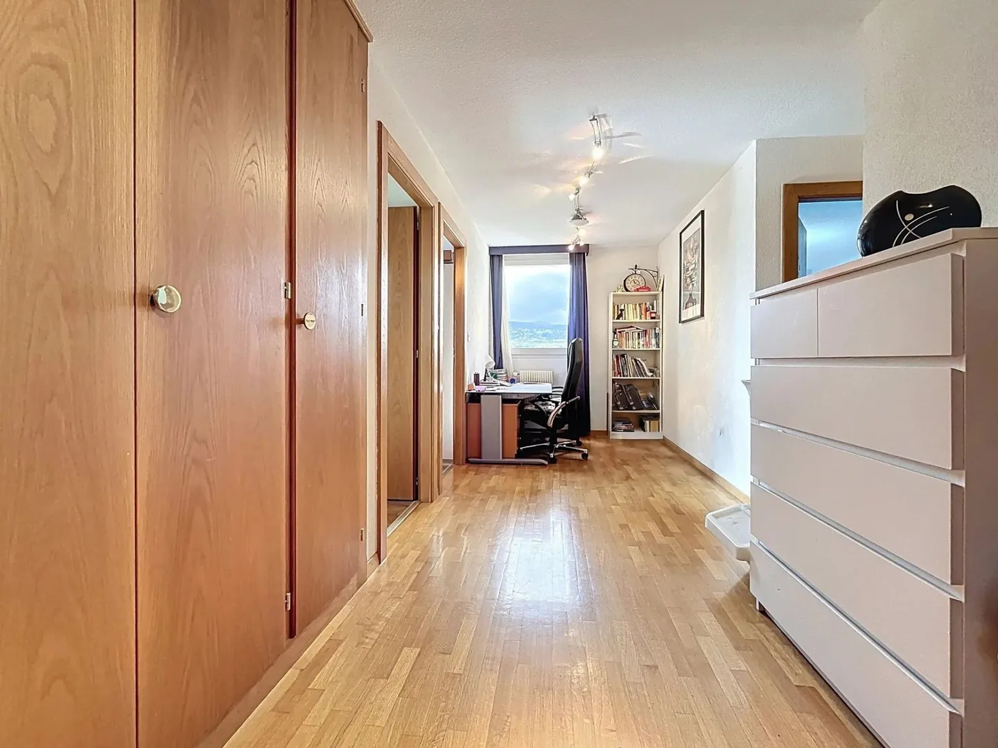 Appartement spacieux avec vue sur le lac - Photo 6 sur 12