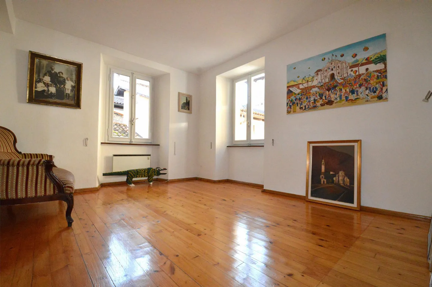 Tessiner Dorfhaus im historischen Kern mit Design-Grottino, Corte und - Foto 9 von 18