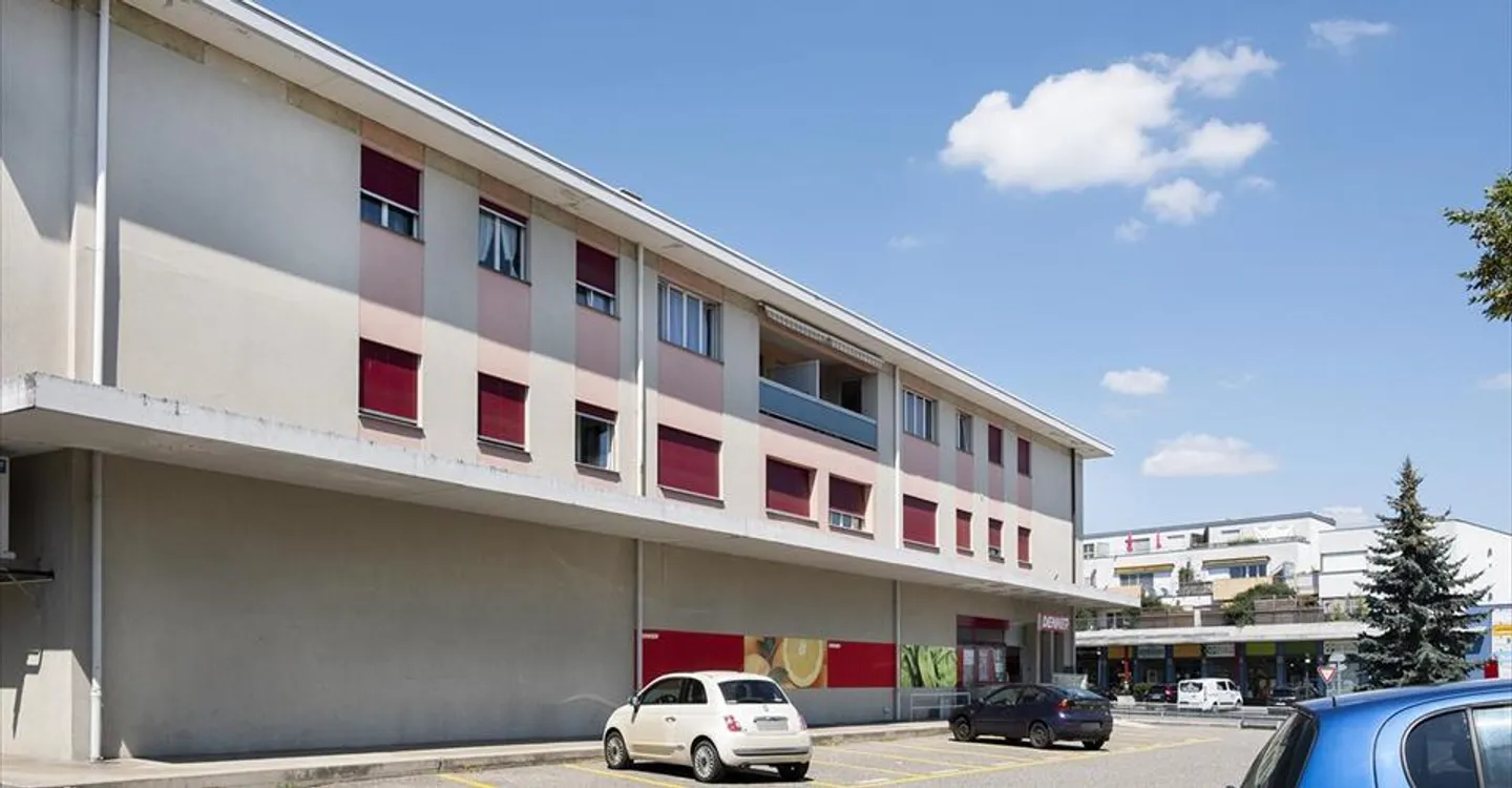 Mischgenutztes Gebäude mieten - Foto 1 von 4