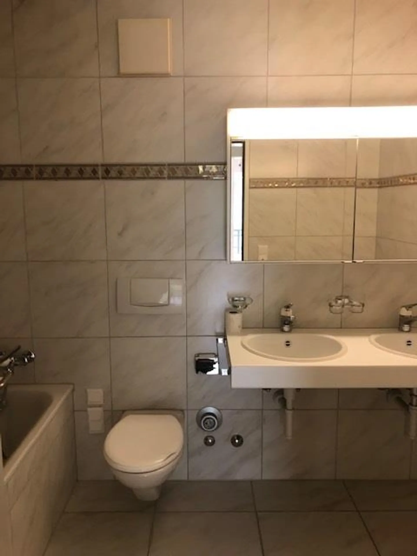 Charmante 3.5 Zimmer Wohnung - Foto 10 von 11