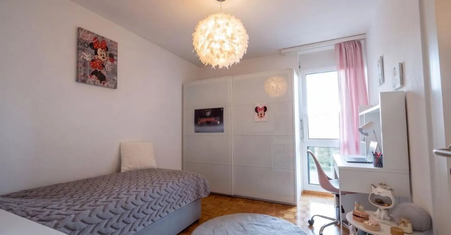 Charmantes Appartement in Ecublens - Foto 5 von 10