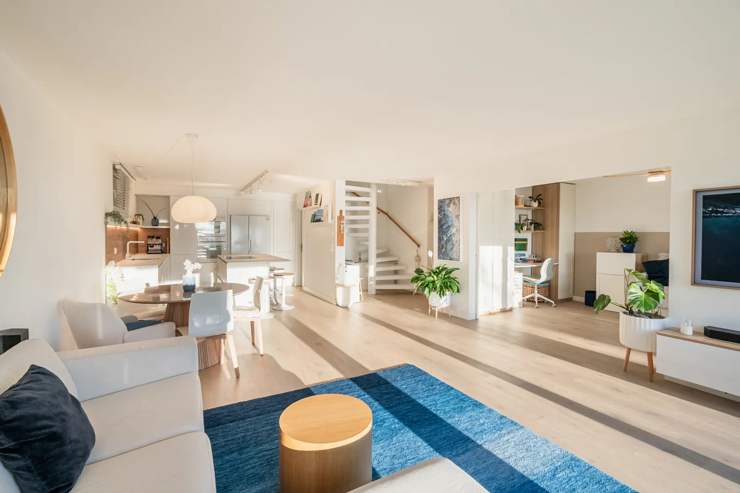 Prestigious Apartments - Chez-le-Bart - Photo 2 of 10