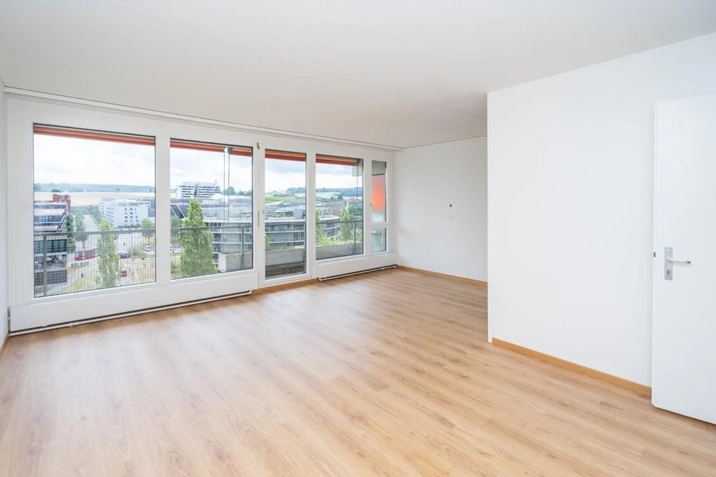Grosszügige 3.5-Zimmer-Wohnung - Foto 3 von 6