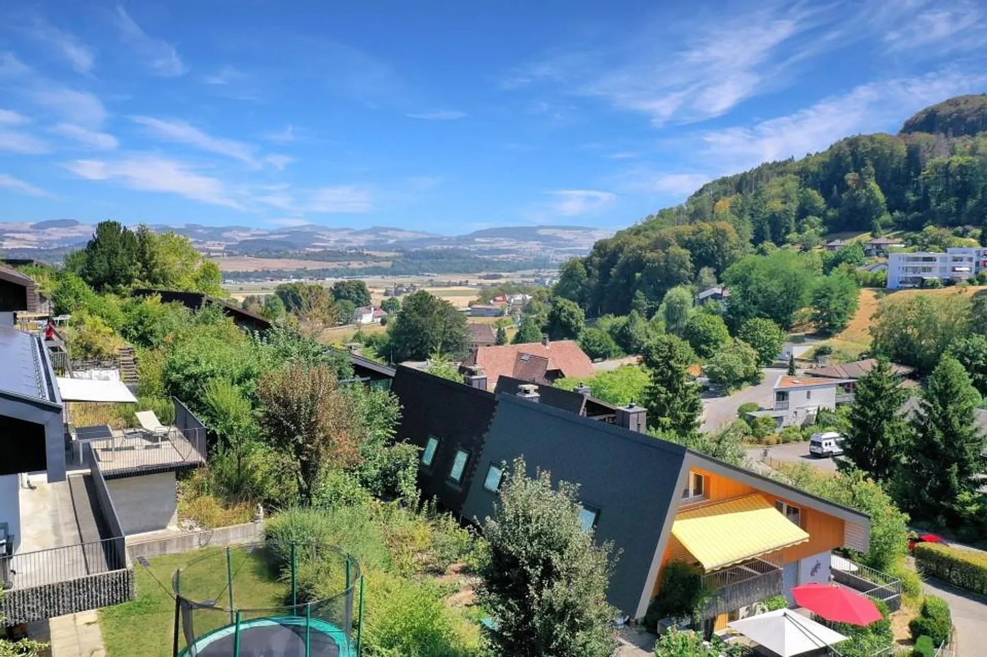 5.5-Room Single-Family House with Stunning View and Generous... - Photo 2 of 13