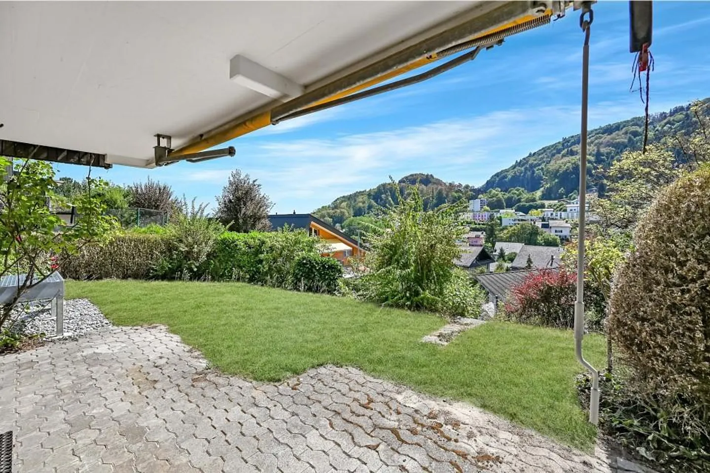 5.5-Room Single-Family House with Stunning View and Generous... - Photo 5 of 13