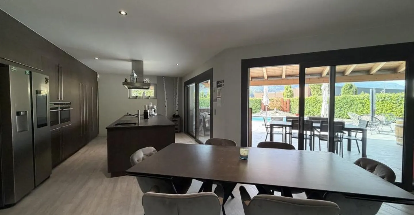 Villa contemporaine avec piscine - Photo 2 sur 9