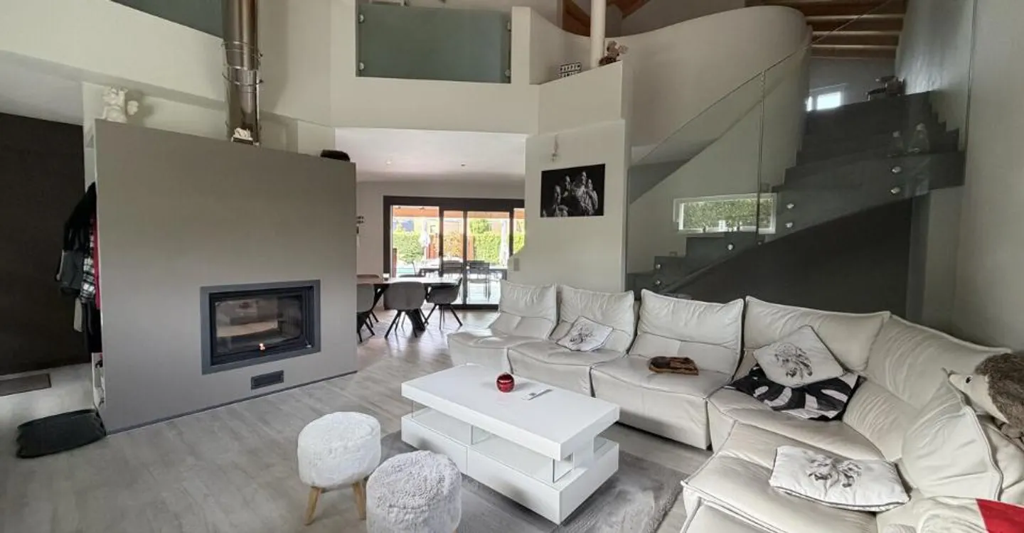 Villa contemporaine avec piscine - Photo 3 sur 9