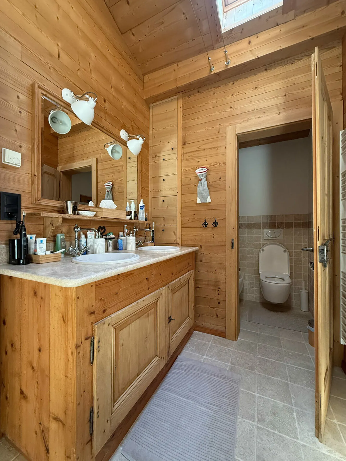 Extraordinary Chalet in the Heart of Nature - Arbaz / Anzère - Photo 9 of 13