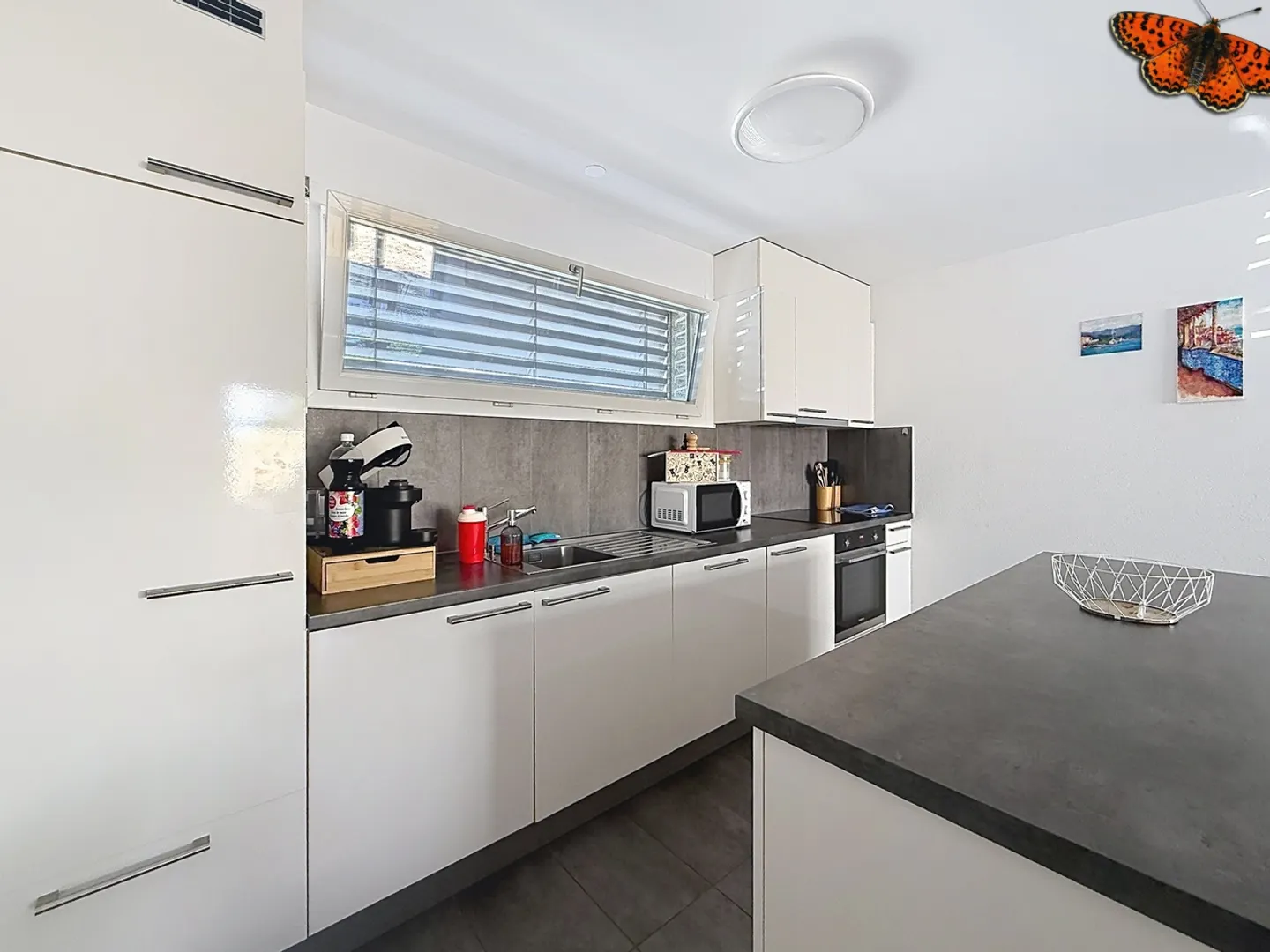 Charming 2½ Room Apartment - Photo 2 of 7