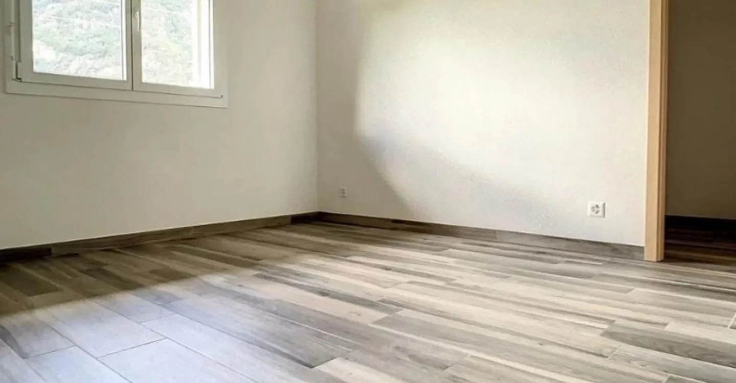 Beautiful 4-room apartment 1-2 on the 1st floor of a villa located in a - Photo 2 of 6