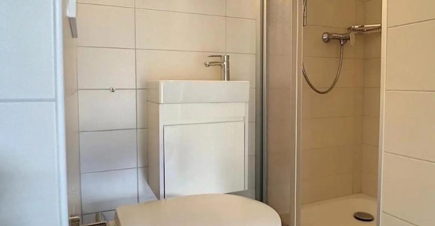 Beautiful 4-room apartment 1-2 on the 1st floor of a villa located in a - Photo 5 of 6