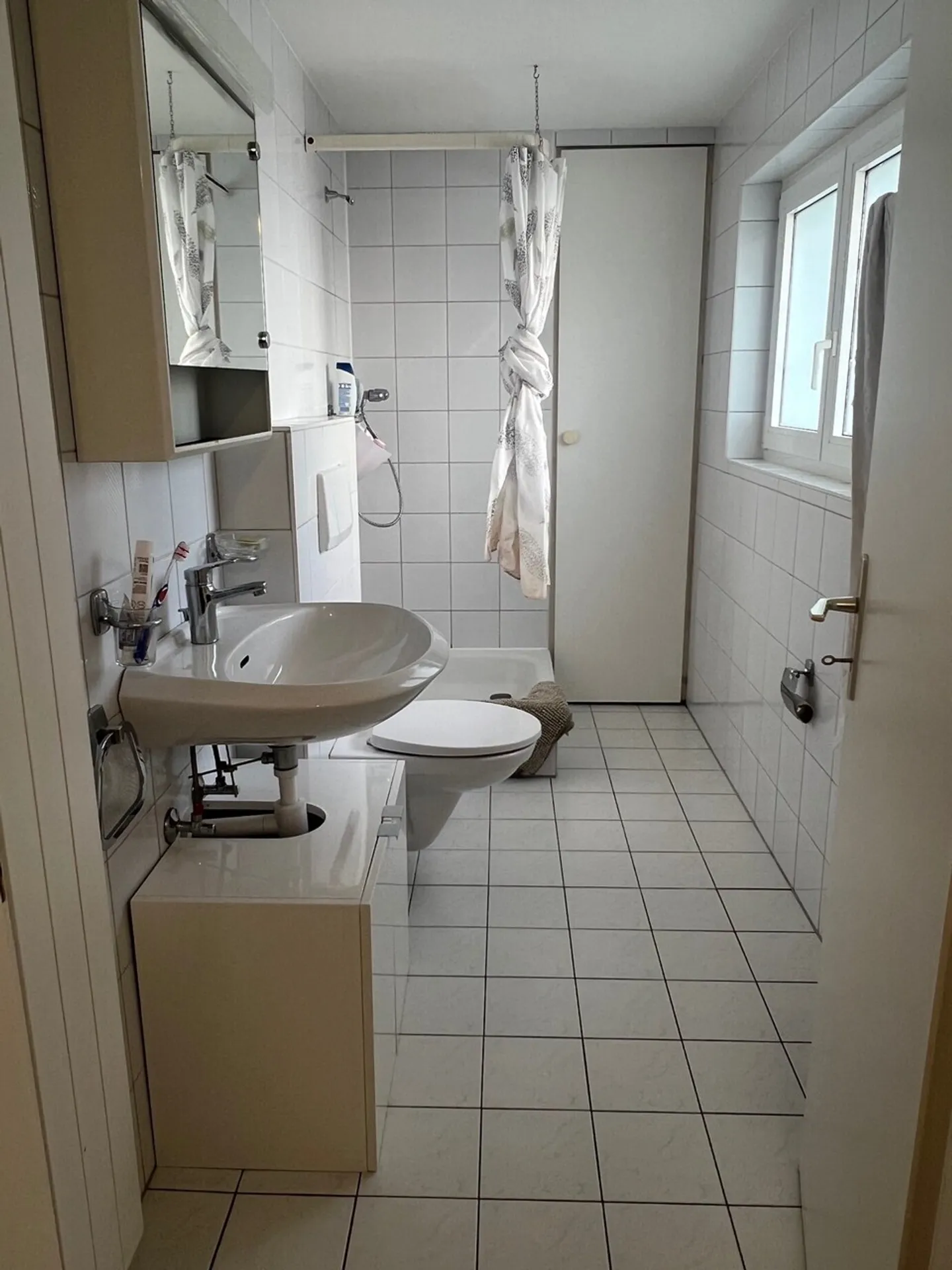 Comfortable 2-Room Apartment - Photo 6 of 8