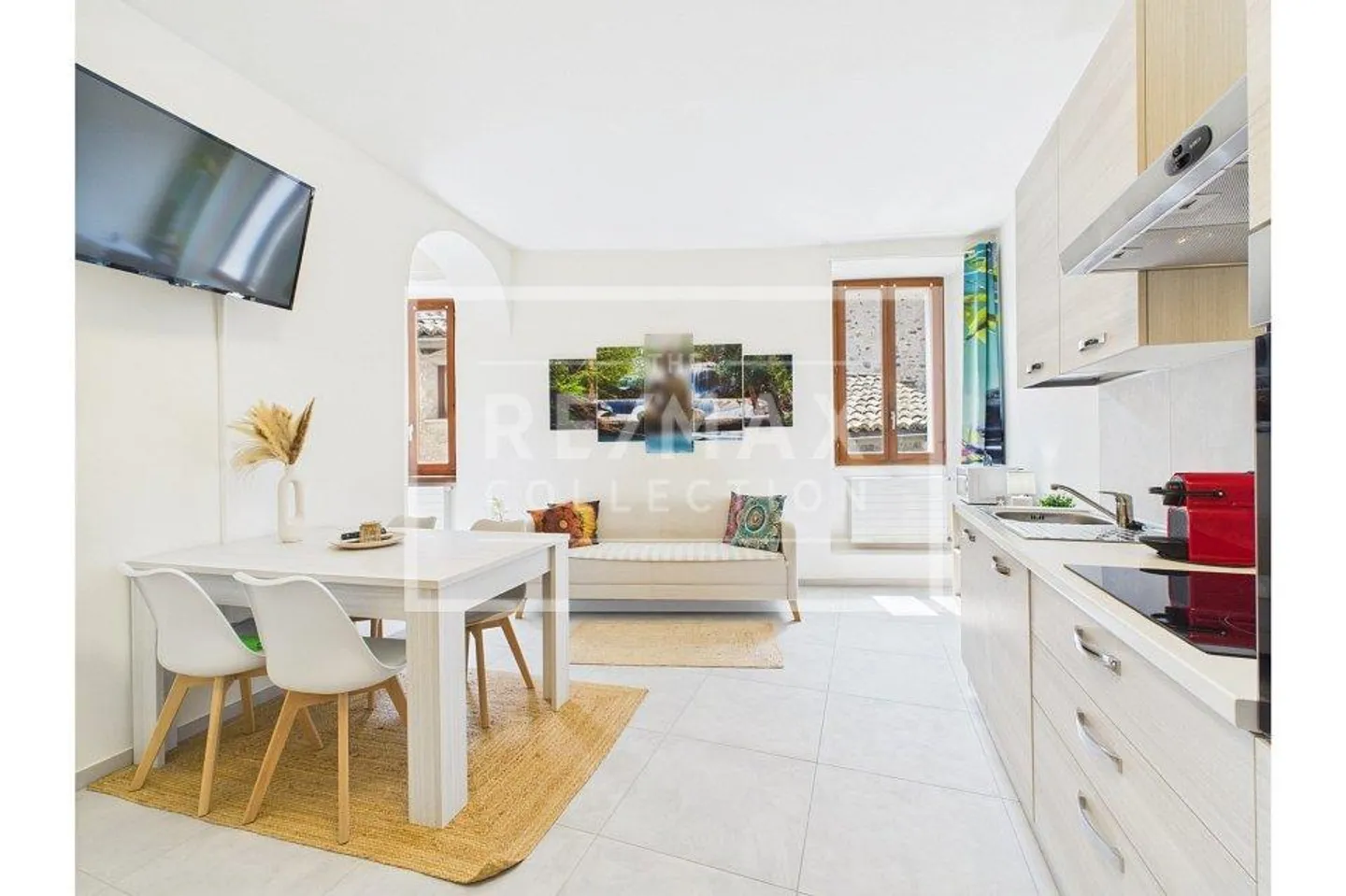 Idillio familiare! Attraente casa unifamiliare ideale per famiglie multigenerazionali - Foto 2 di 13