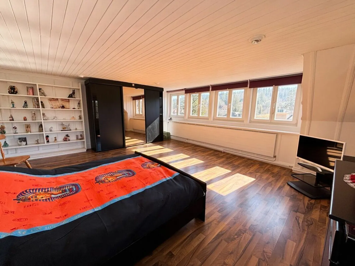 Superb duplex apartment with 7.5 rooms - Photo 11 of 14