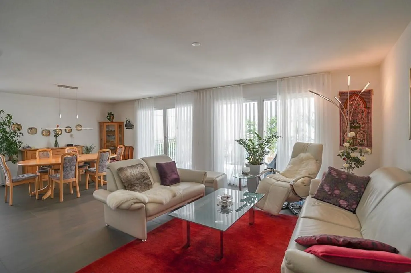 Ampio appartamento di 4½ stanze con 3 balconi - Foto 7 di 13