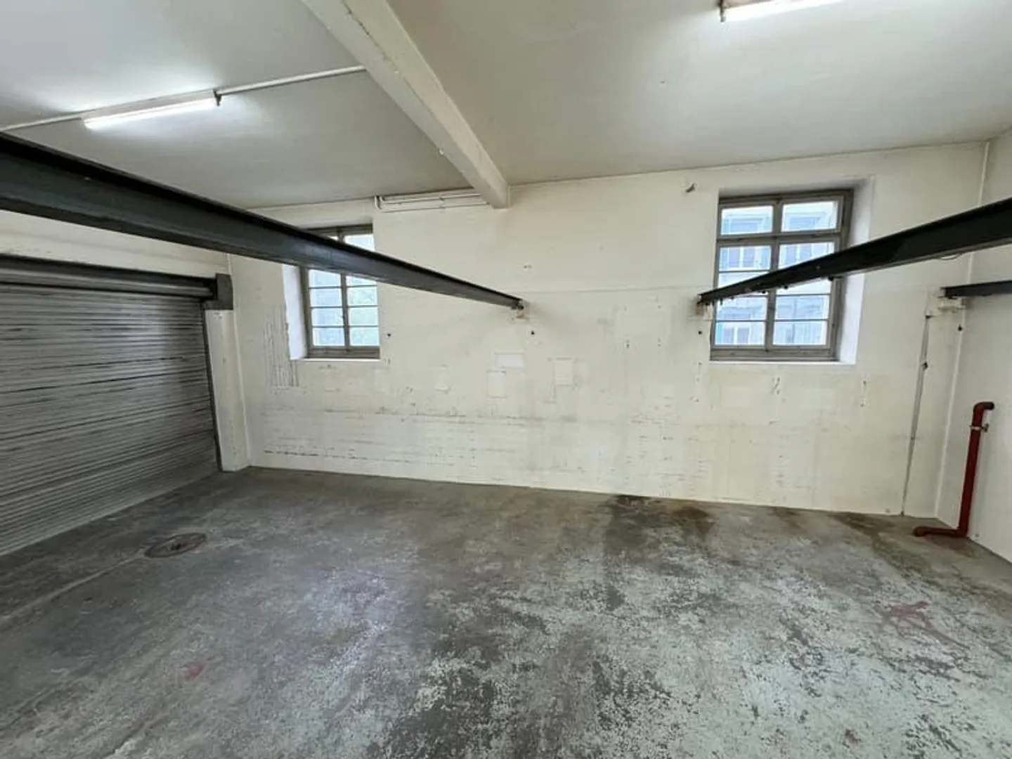 COPY - Spacious Garage Box / Storage Room for Rent - Photo 1 of 2