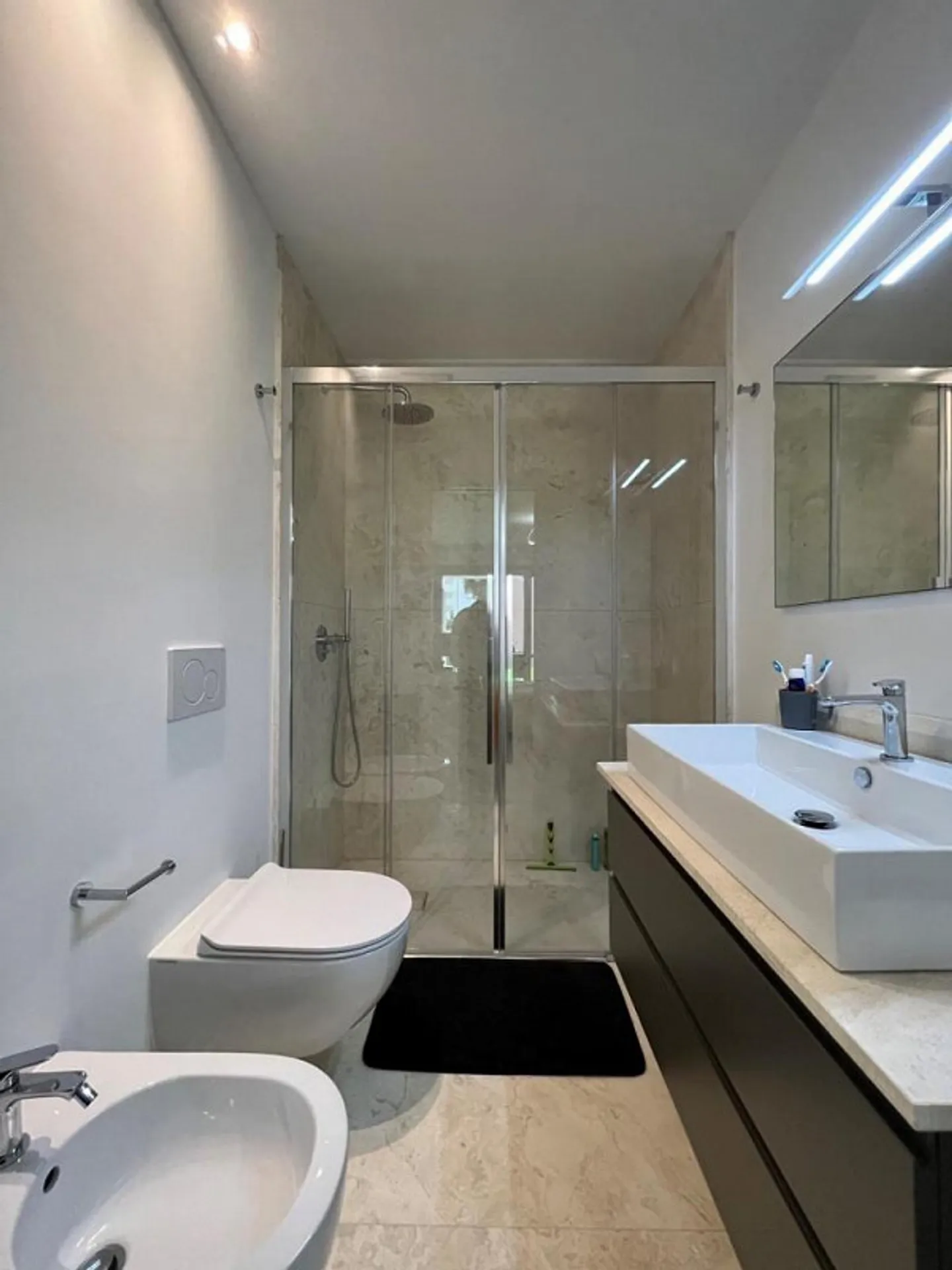 «2.5 Zimmer Gartenwohnung mit grosser Terrasse /appartamento di 2.5 locali con giardino e terrazza coperto» - Foto 7 di 15