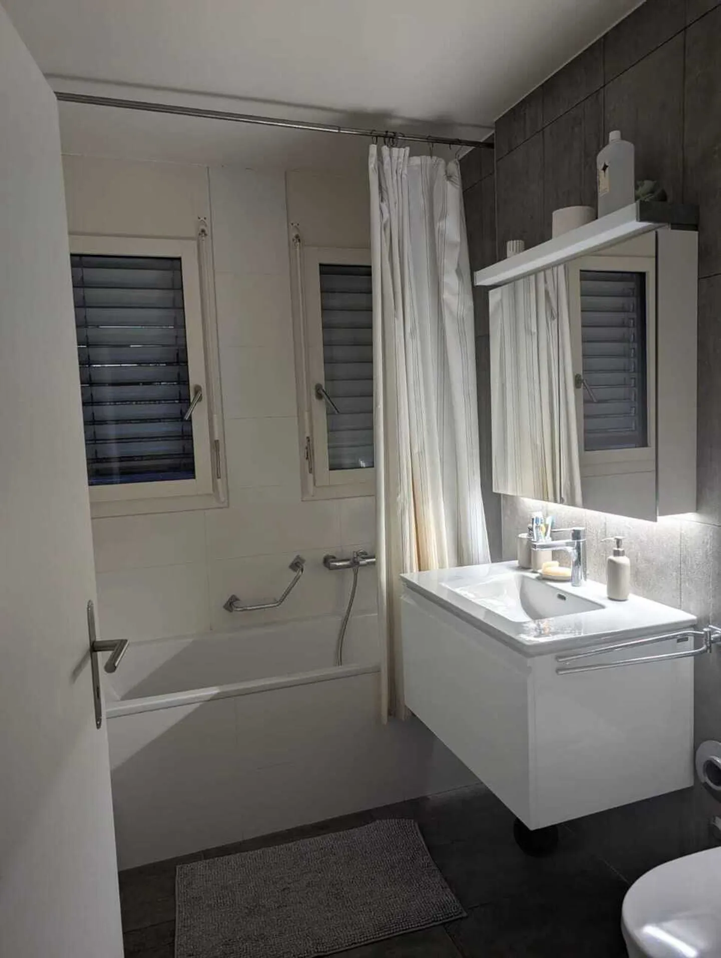 Geräumige 3,5-Zimmer-Wohnung mit großer Terrasse zu vermieten - Foto 6 von 7