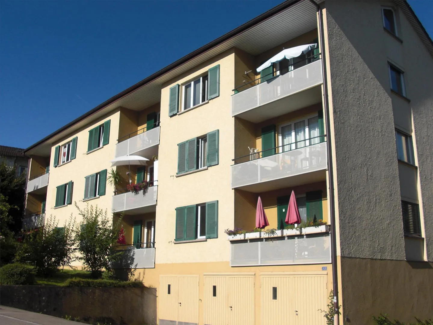 Single garage in Kloten - Photo 1 of 3