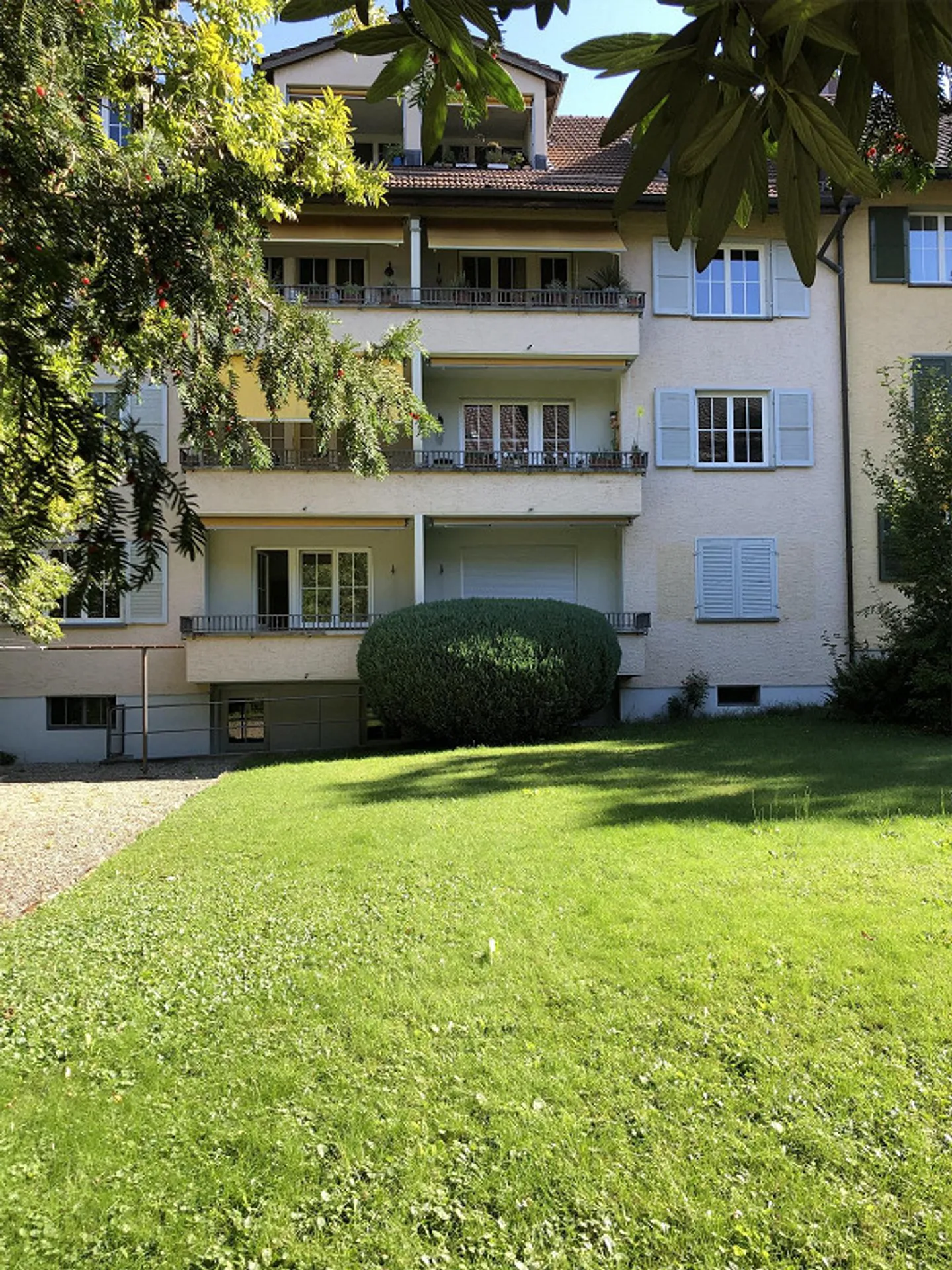 Living in the attic: 3 rooms with cozy loggia - Photo 14 of 16