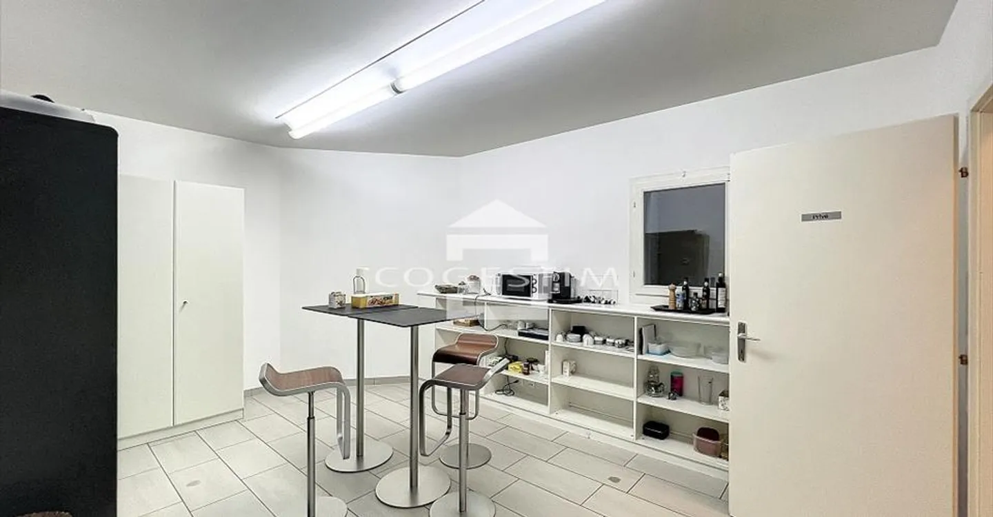 Bureau à louer - Photo 8 sur 13