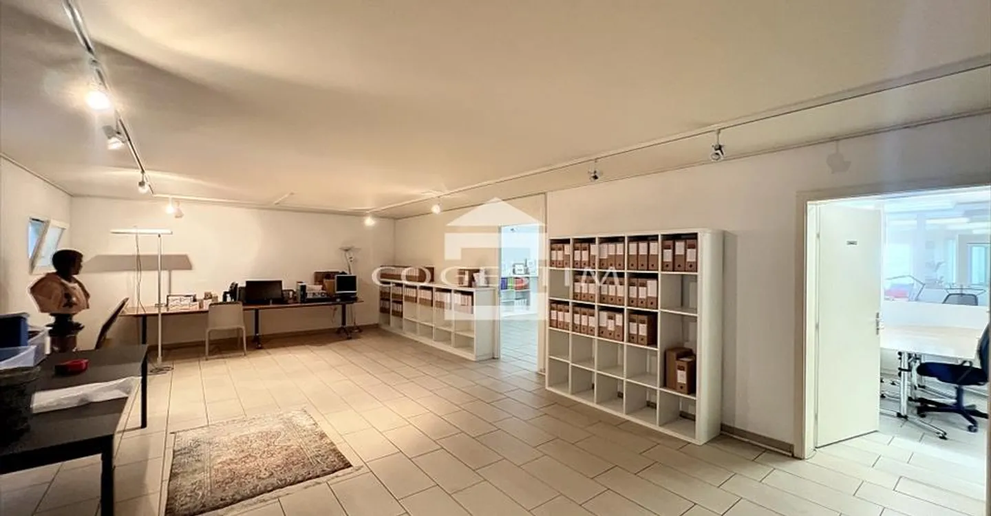 Bureau à louer - Photo 12 sur 13