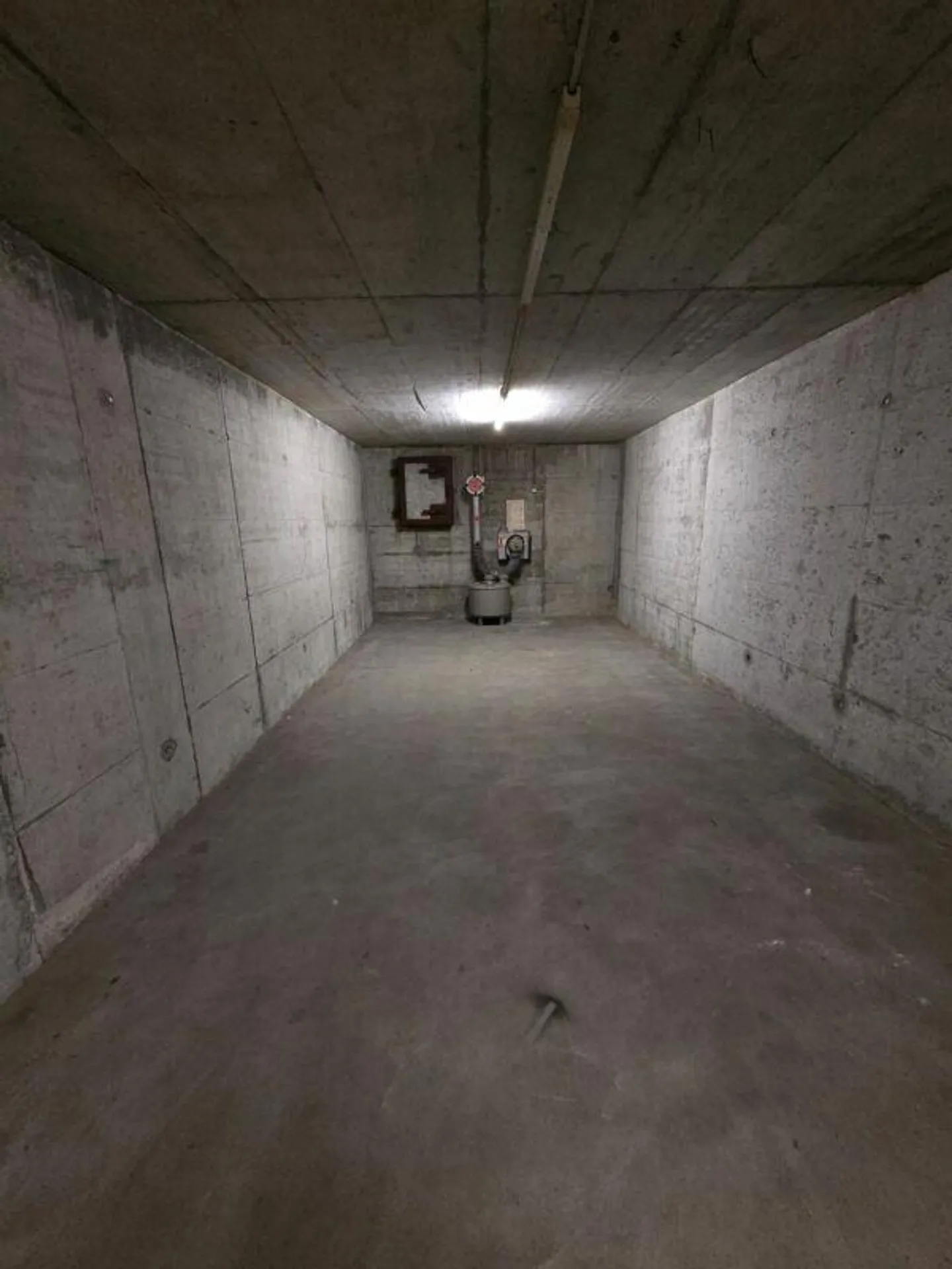 Local de stockage d'env. 39 m² au sous-sol - Photo 3 sur 6