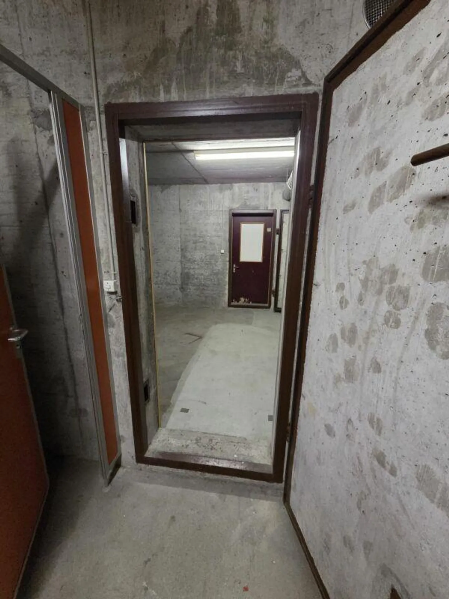 Local de stockage d'env. 39 m² au sous-sol - Photo 6 sur 6