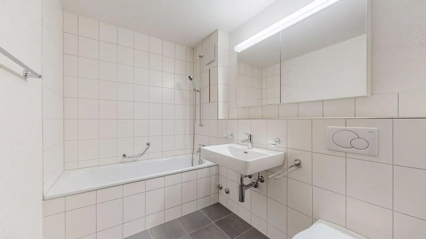 The Perfect Apartment! - Photo 2 of 10