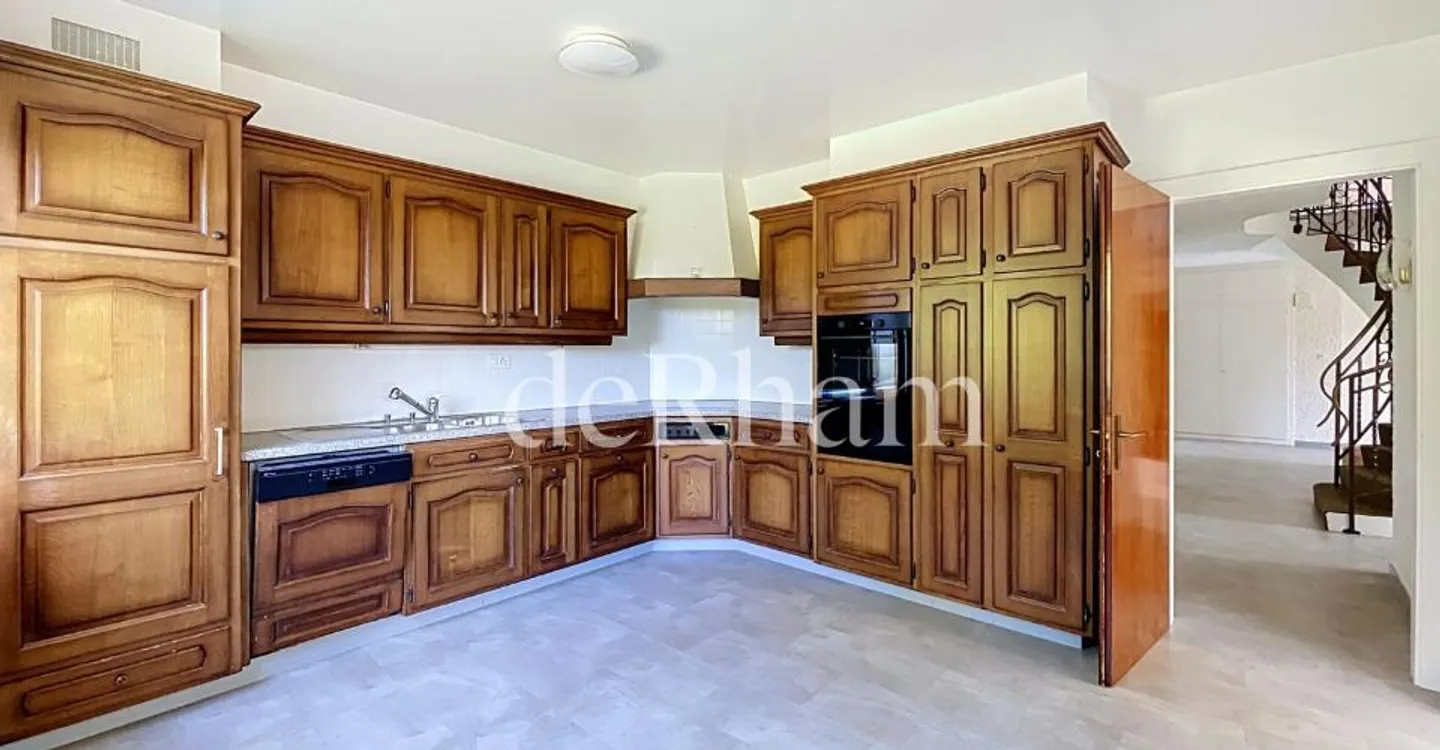 Schöne Duplexwohnung mit privatem Garten! - Foto 3 von 7