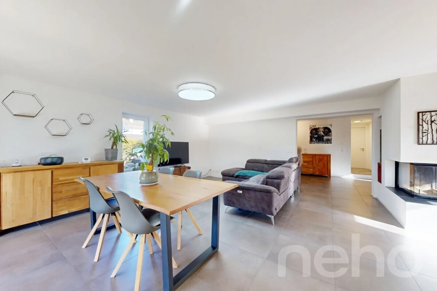 Villa luminosa ristrutturata con rooftop e vista libera a Ponthaux - Foto 5 di 12