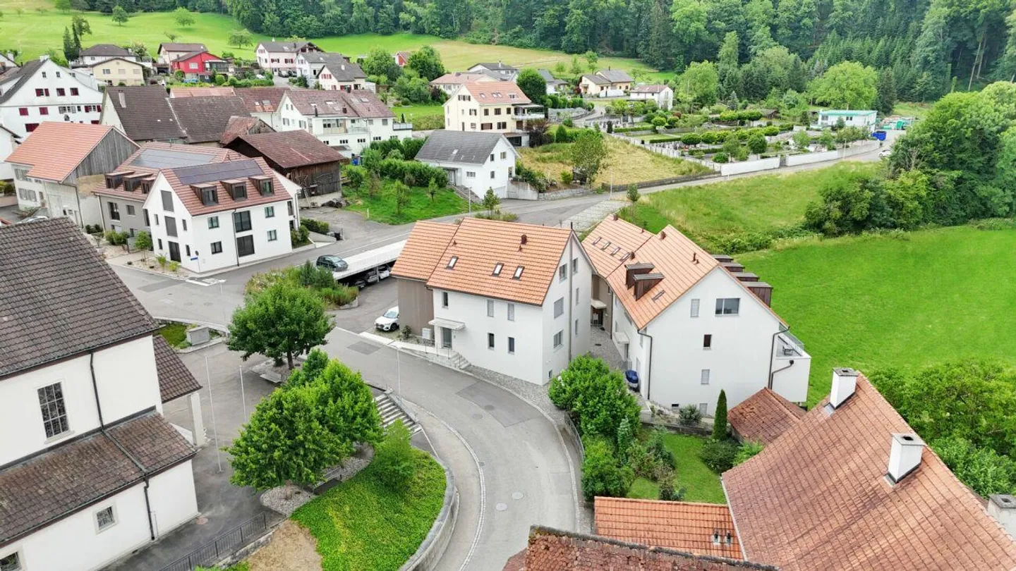 Appartamento moderno di 3,5 locali con torre di lavaggio privata e carport - Foto 15 di 18