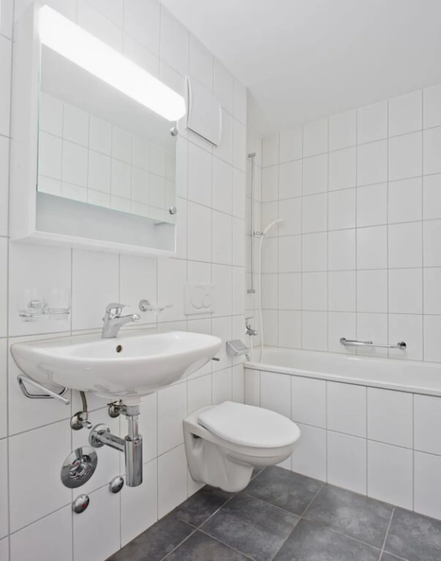 Exclusive living with breathtaking views in Liestal - Photo 4 of 5
