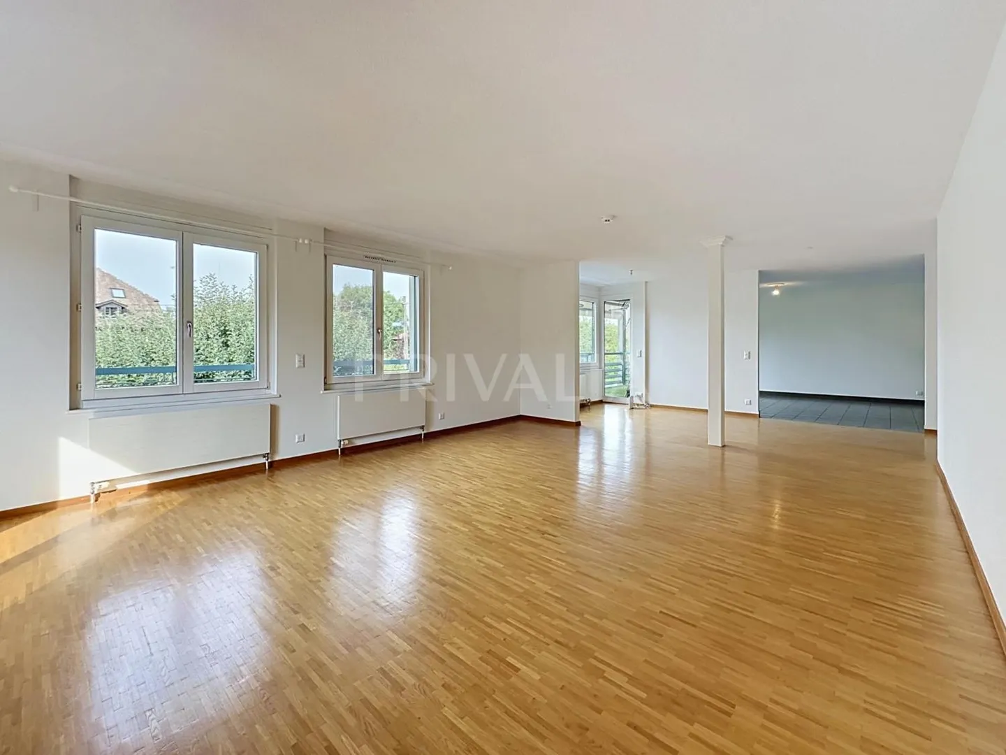 9-room apartment - Photo 1 of 4