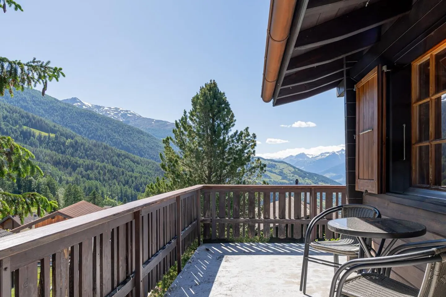 Charming Holiday Chalet with Lots of Ambience in Bürchen - Photo 3 of 9