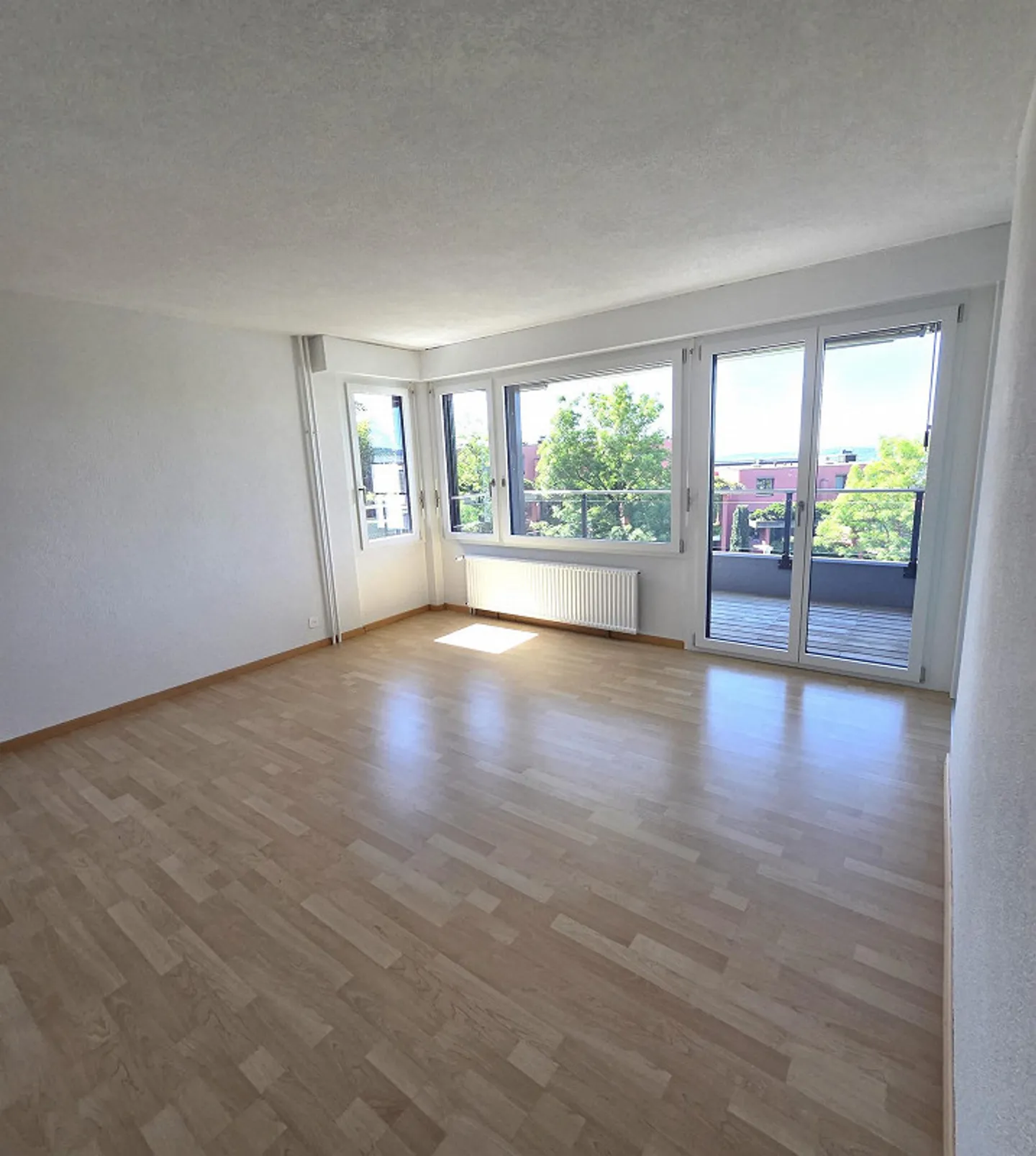 Apartment in quiet residential area - Photo 2 of 12