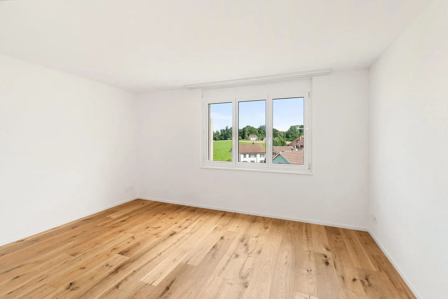 Erstbezug nach Renovation: Modern wohnen mit grossem Balkon - Foto 6 von 15