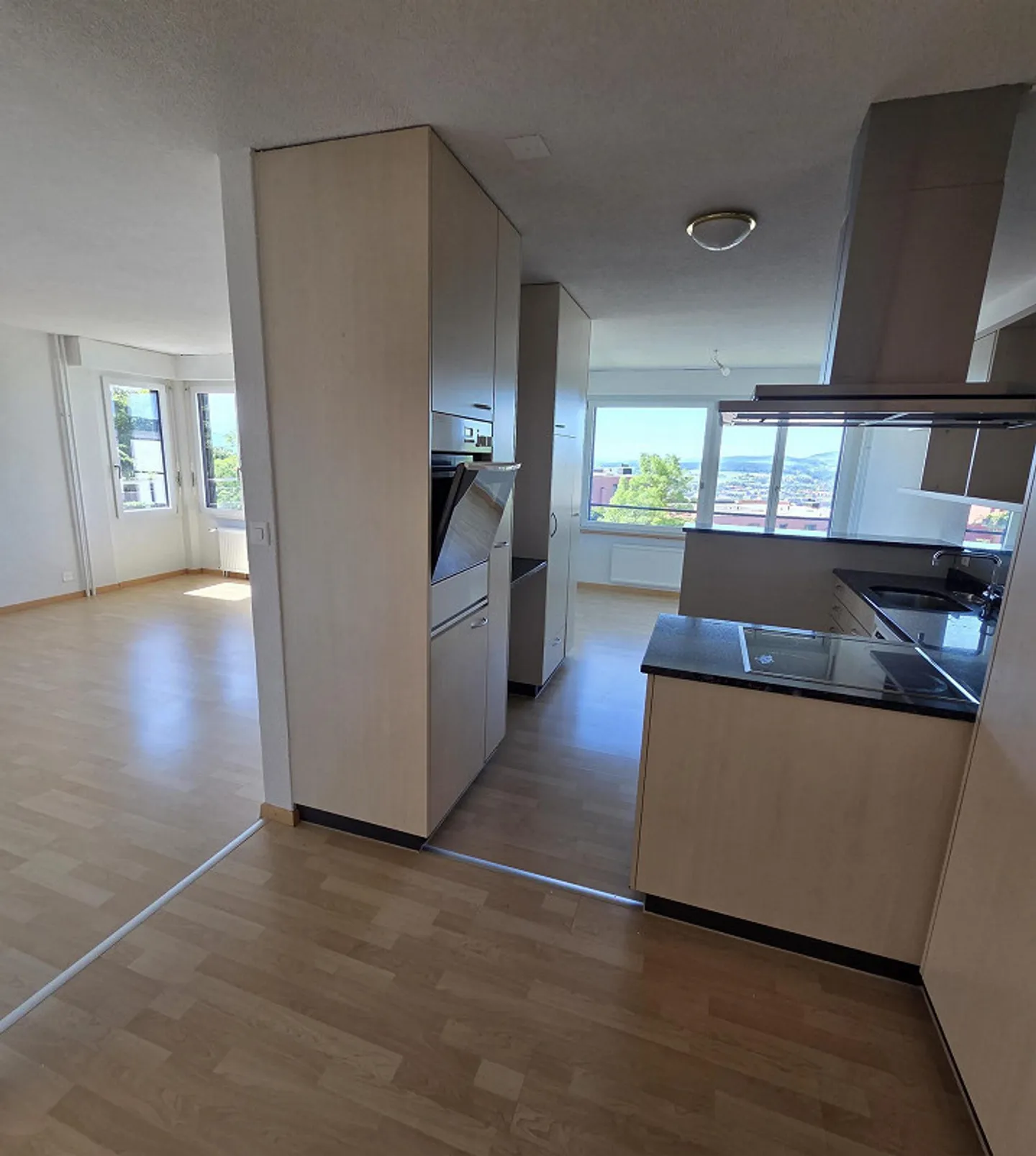 Apartment in quiet residential area - Photo 9 of 12