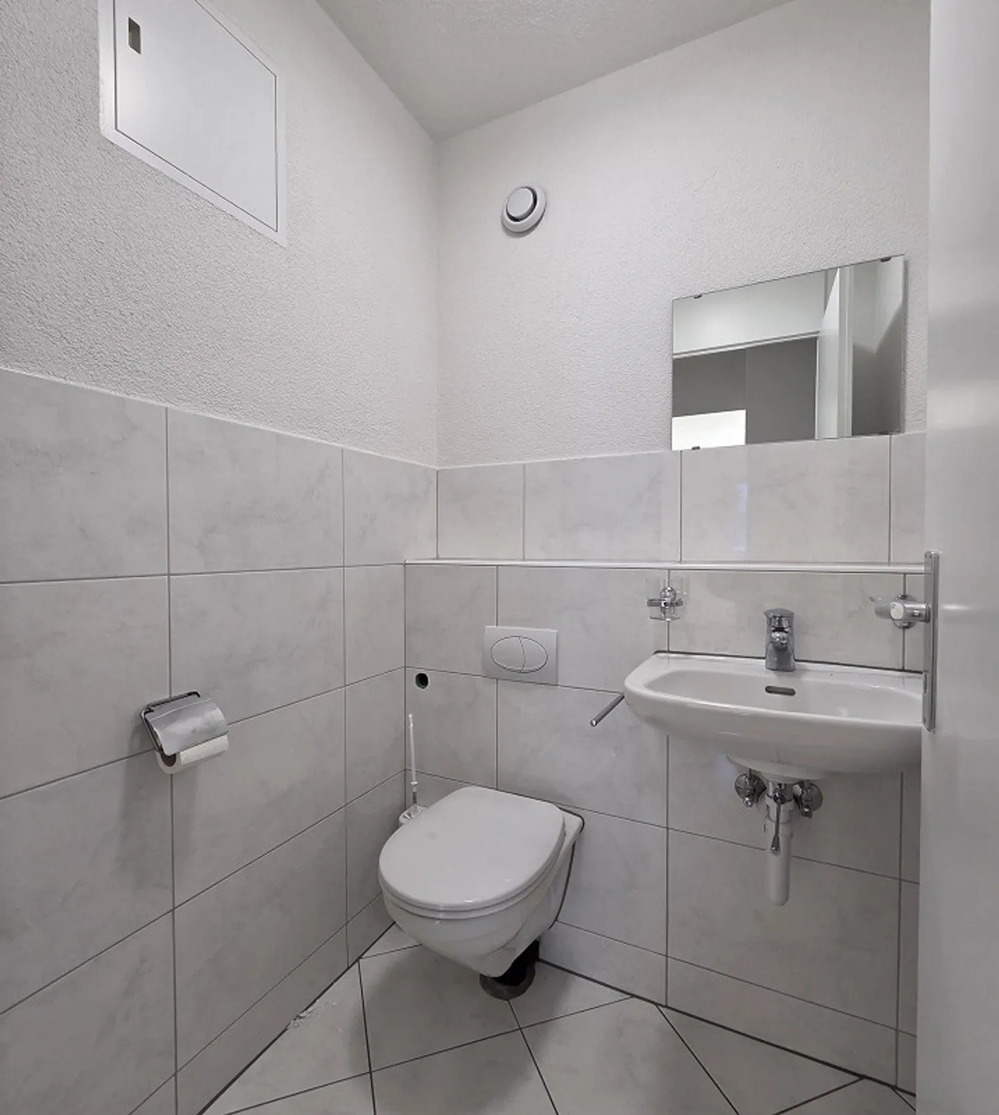 Apartment in quiet residential area - Photo 10 of 12