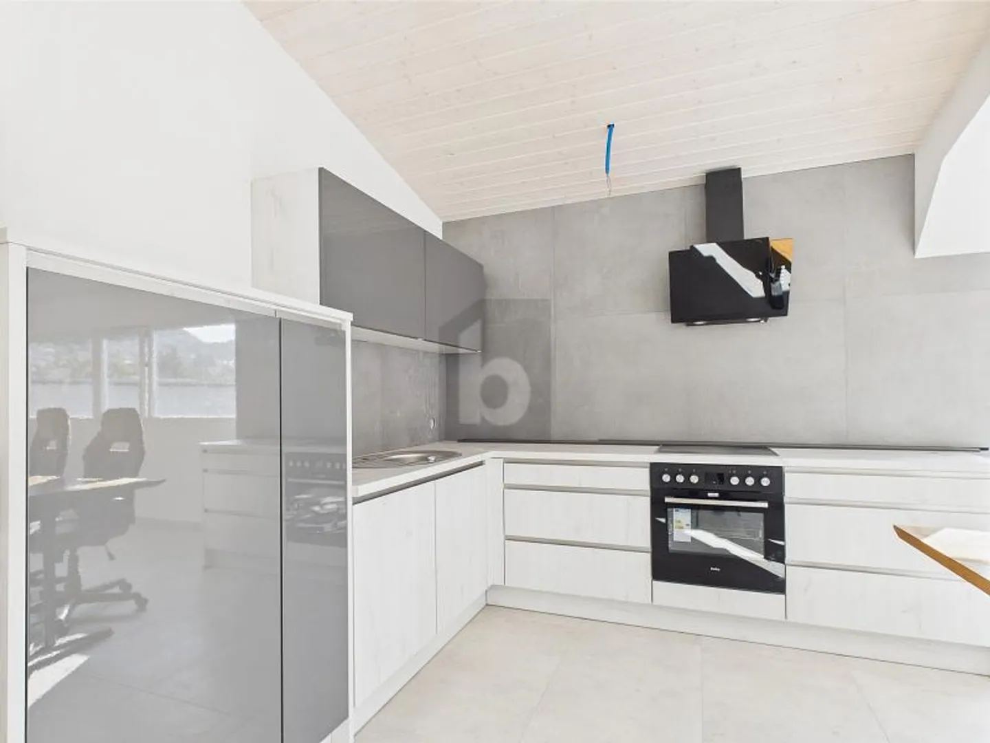 MODERNE, CENTRAL & LUMINEUX - Photo 2 sur 3