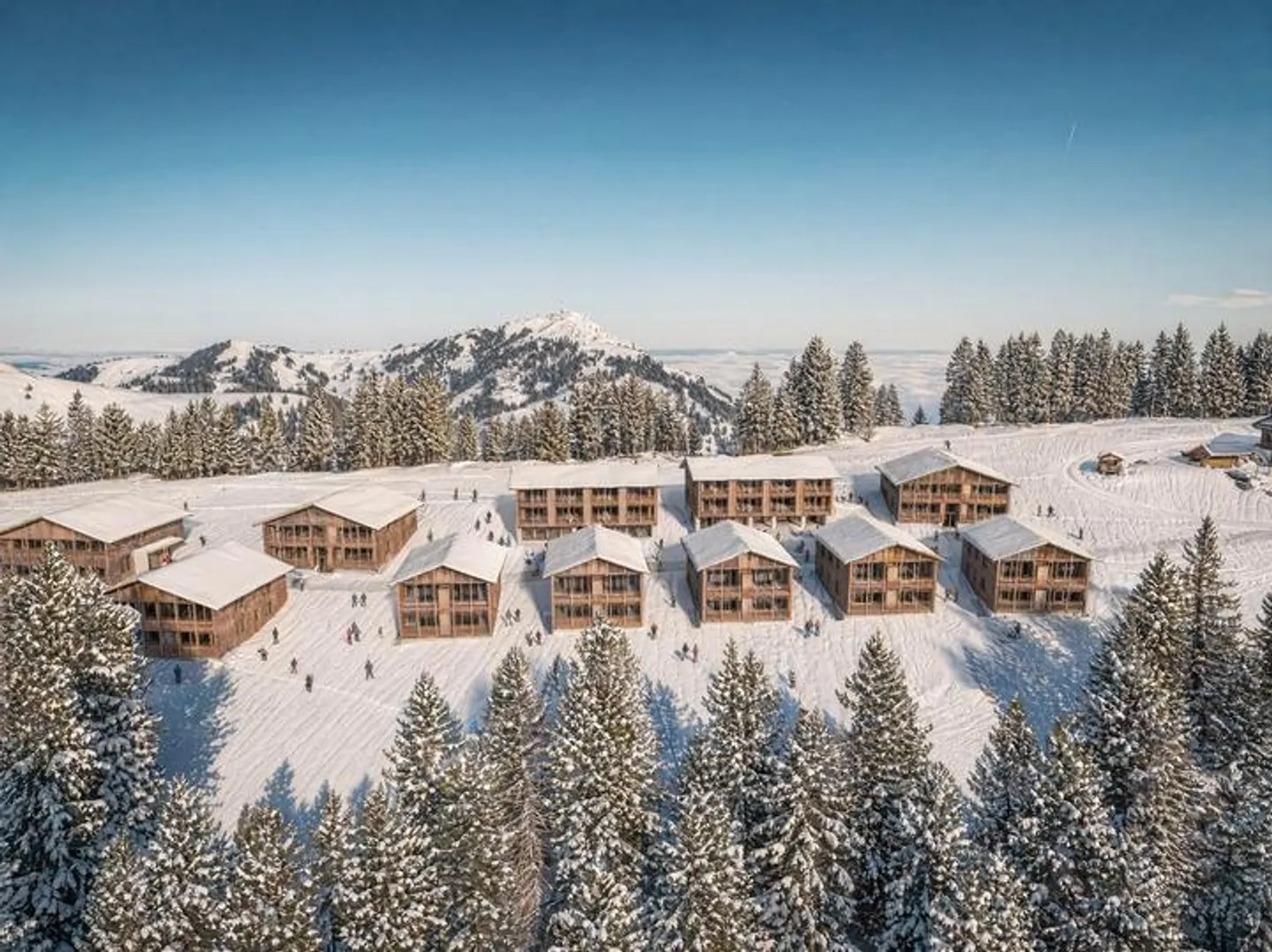 RIGI - QUEEN OF THE MOUNTAINS: 7,000 m² LARGE, EXCLUSIVE HOTEL BUILDING LAND - Photo 3 of 8