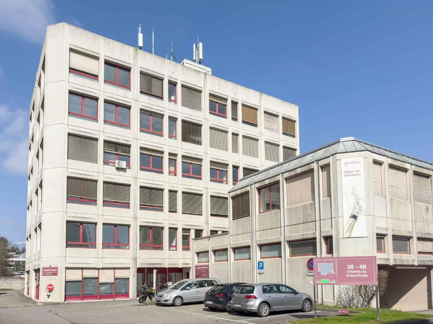 Bureau Fonctionnel en Emplacement Privilégié - Photo 2 sur 10
