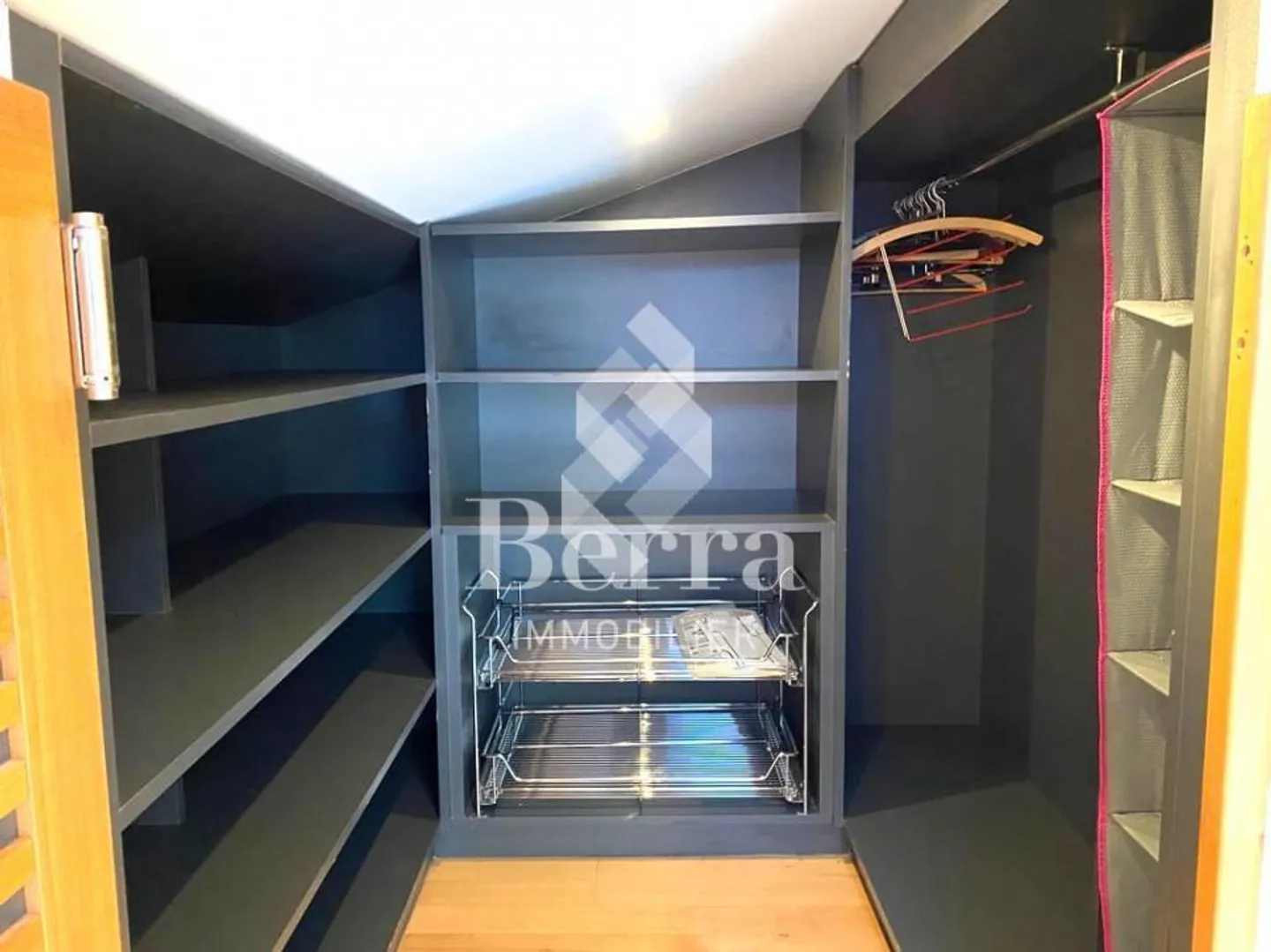 3.5 Room Duplex Apartment with Charm in the Center of Martigny - Photo 8 of 13