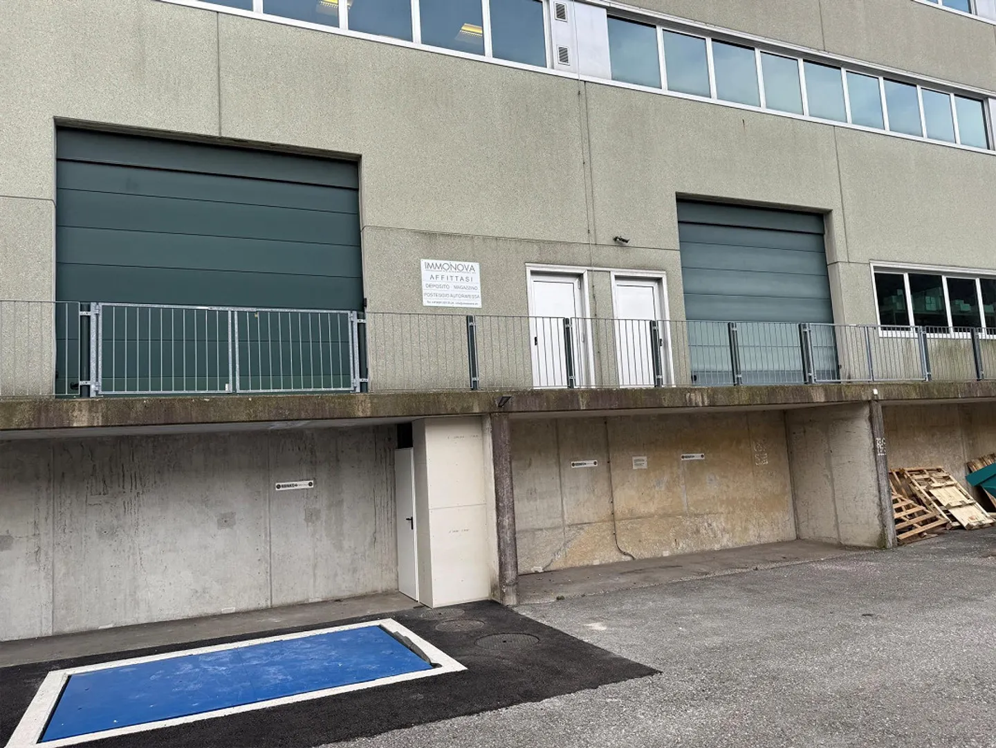 Lager zu vermieten Mendrisio von 38 qm mit Hebebühne - Foto 6 von 7