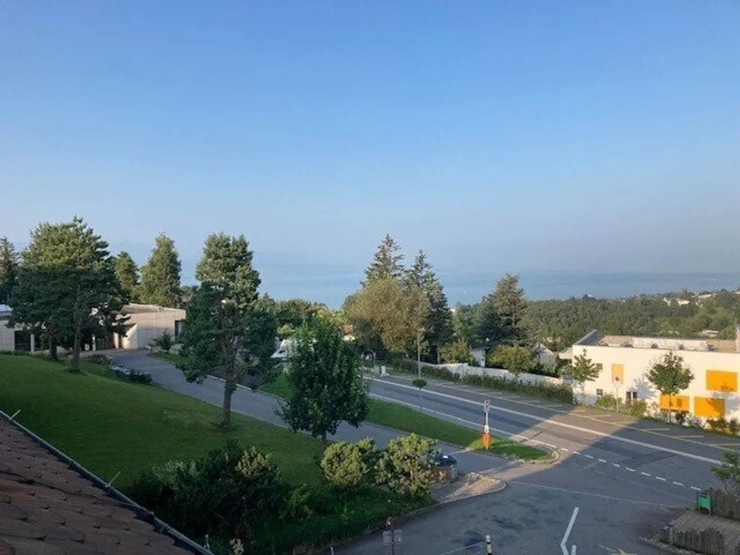 Charmante Wohnung mit Seeblick - Foto 1 von 6