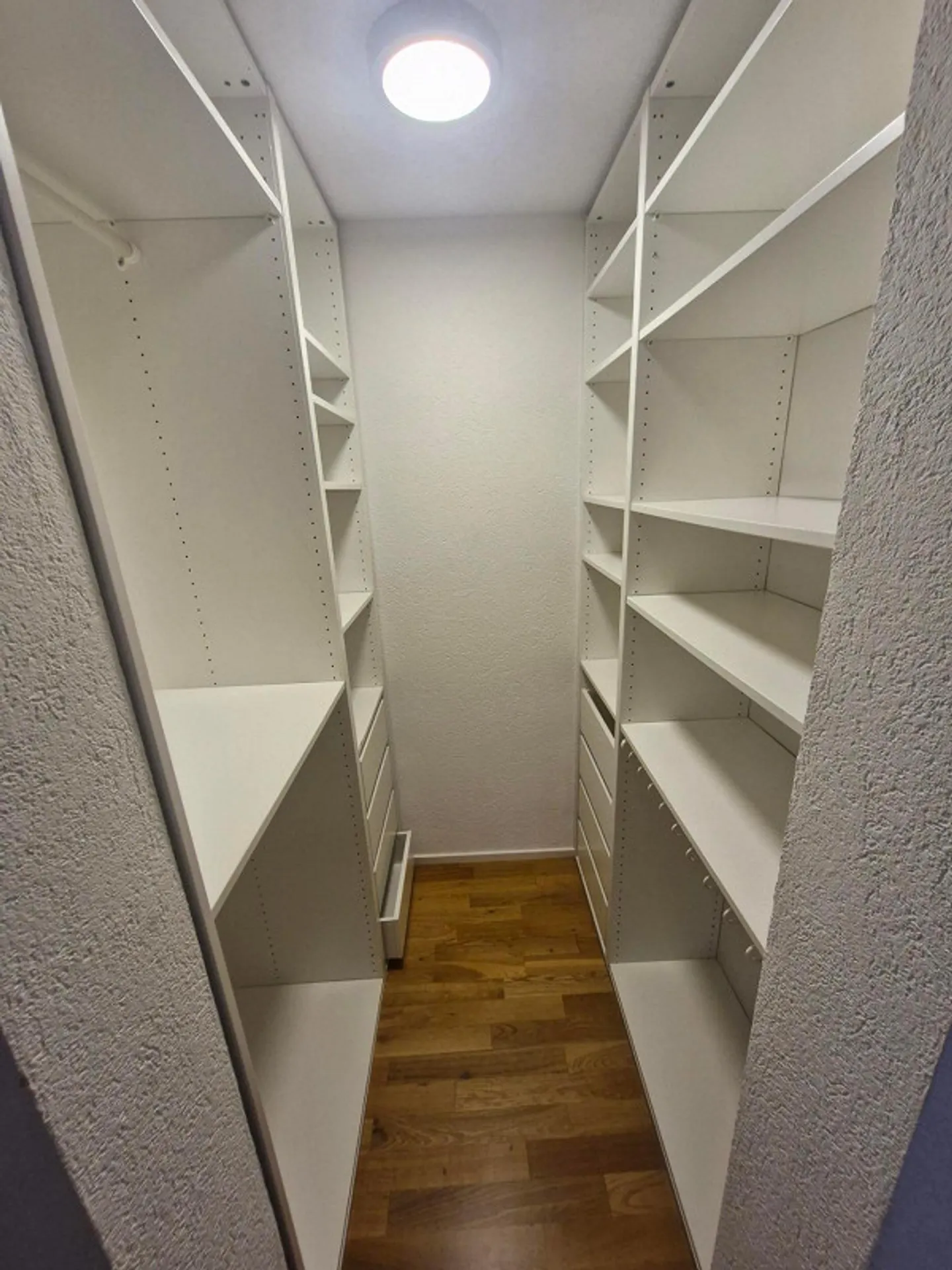 Modern 3-room apartment near the train station - Photo 5 of 5