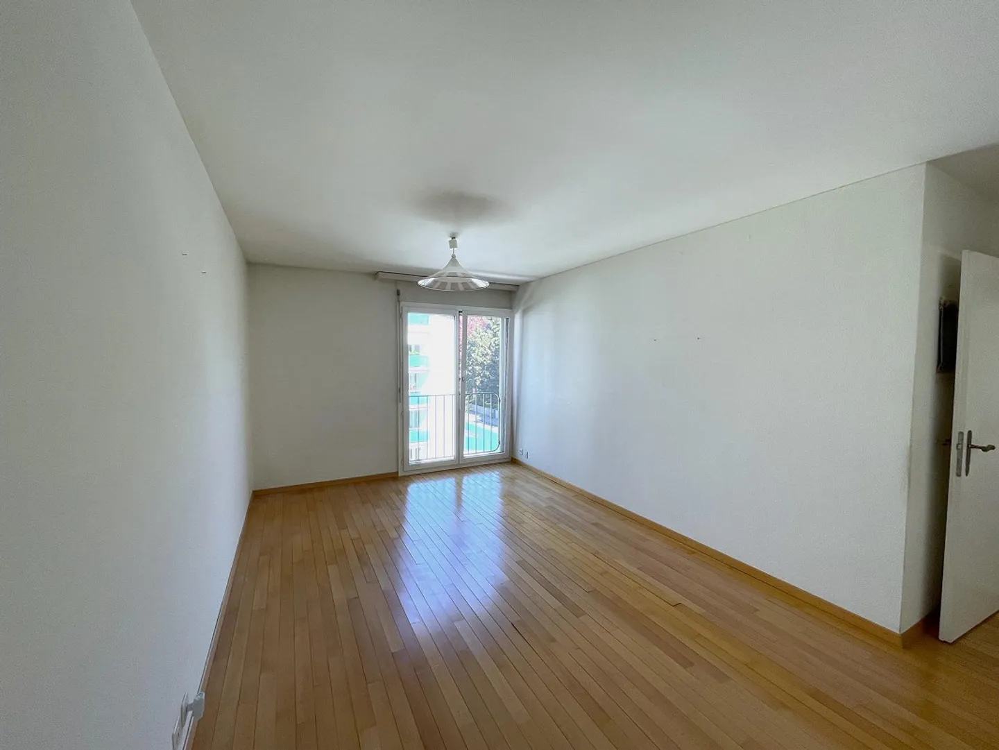 Appartamento di 4,5 stanze con una bellissima vista sul lago - Foto 7 di 11