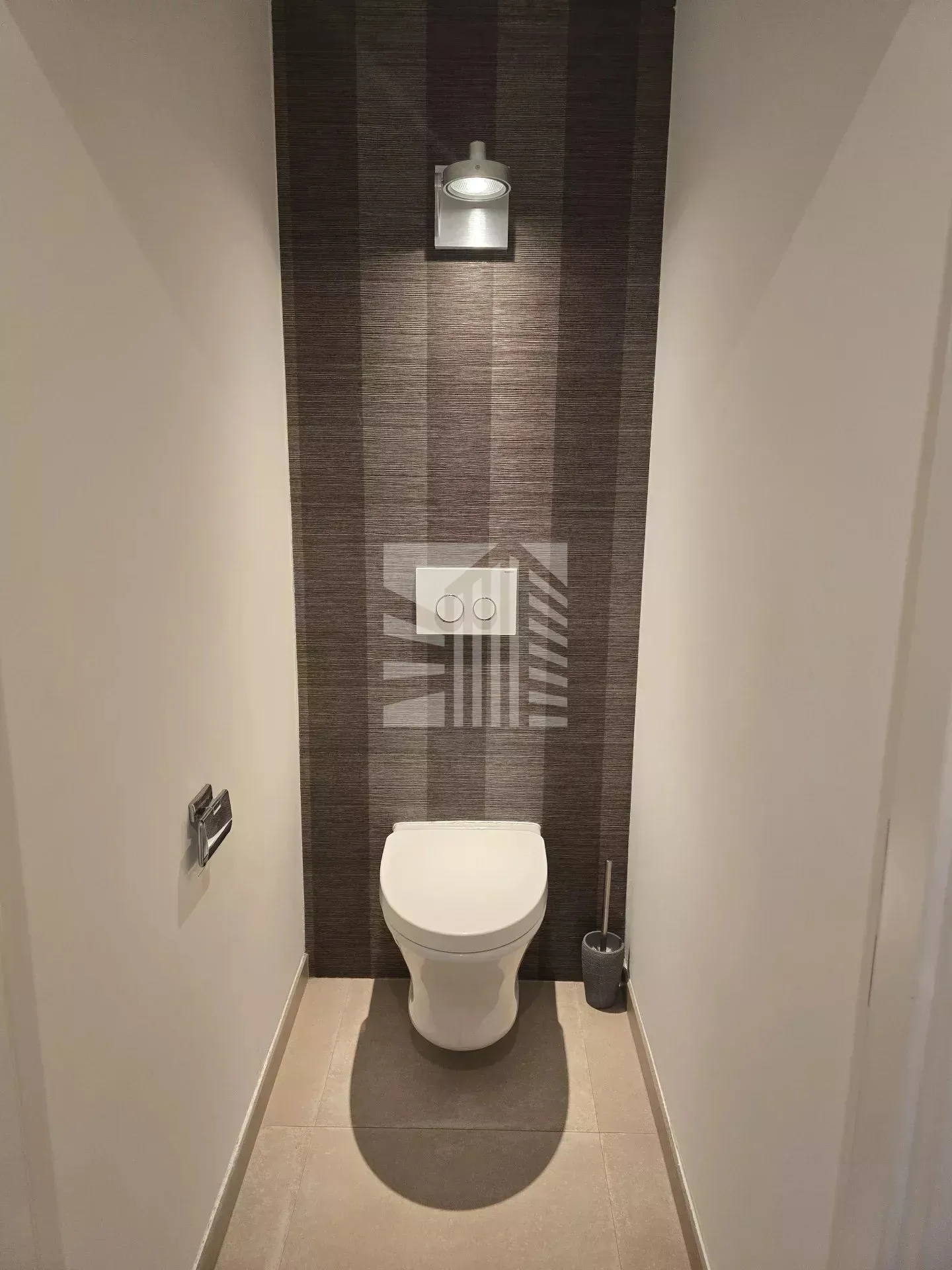 Superbo ufficio o studio ben attrezzato - Foto 8 di 9