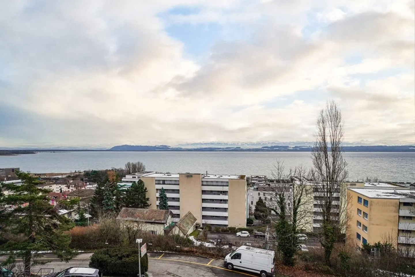 Offriti un alloggio con vista lago! - Foto 2 di 12